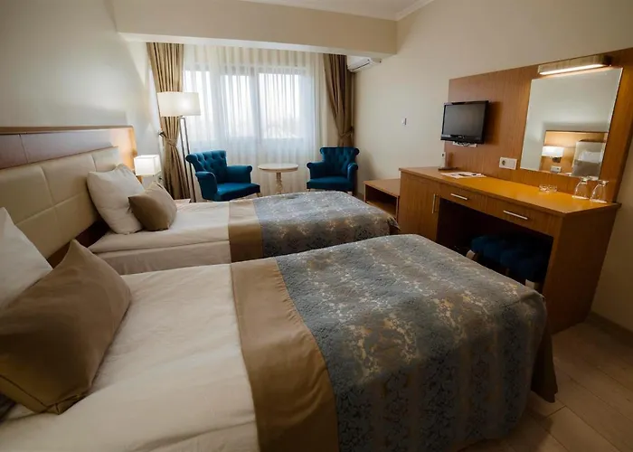 Hotel Patalya Lakeside