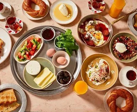 Patalya Lakeside מלון