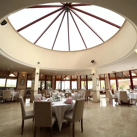 Patalya Lakeside 4*