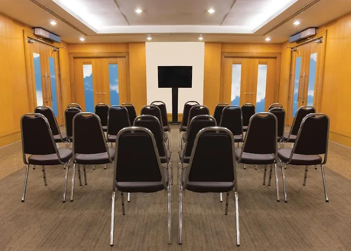 パタルヤ レイクサイド リゾート 4*